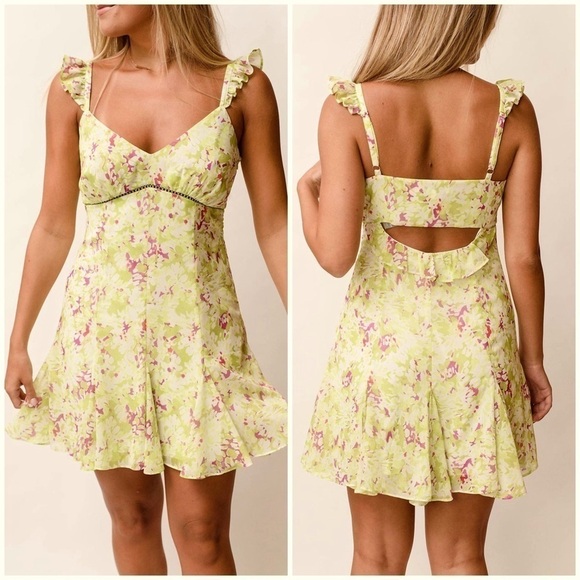 New Likely Gavina Mini Dress In Green Floral Flutter Strap Cut Out Back Sz 8 - Picture 1 of 15